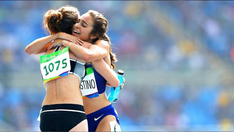 Hình ảnh cao thượng nhất Olympic Rio 2016: Hai đối thủ dìu nhau về đích sau vấp ngã - Ảnh 3