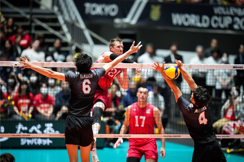 Tung đội hình 2, tuyển bóng chuyền nam Nhật Bản thua sát nút trước Mỹ ở Vòng loại Olympic Paris 2024 - Ảnh 1