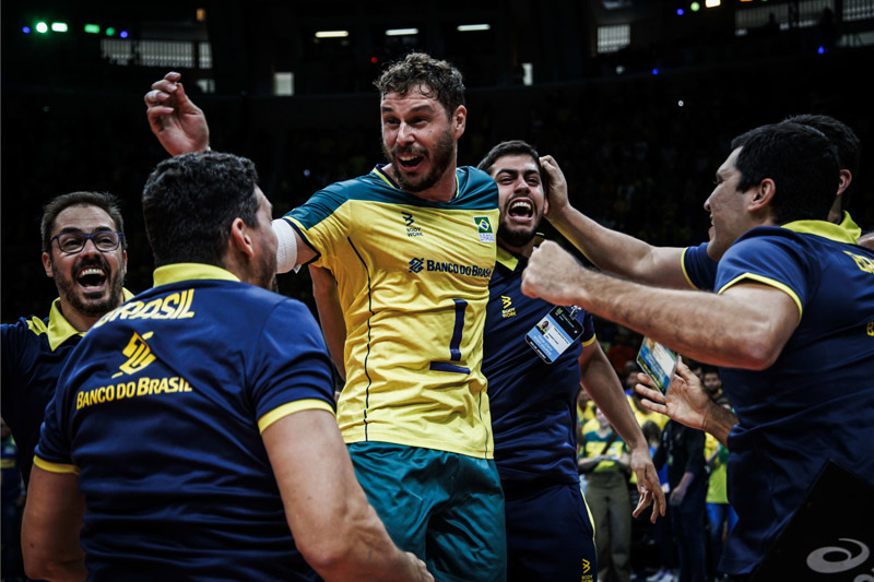 Tuyển bóng chuyền nam Brazil giành vé cuối tới Olympic Paris 2024, đương kim vô địch thế giới thảm bại - Ảnh 1