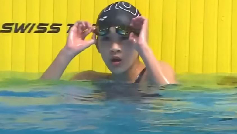 Kình ngư 14 tuổi Thúy Hiền giành 3 HCV trong ngày khai mạc giải Bơi quốc gia 2023 - Ảnh 1
