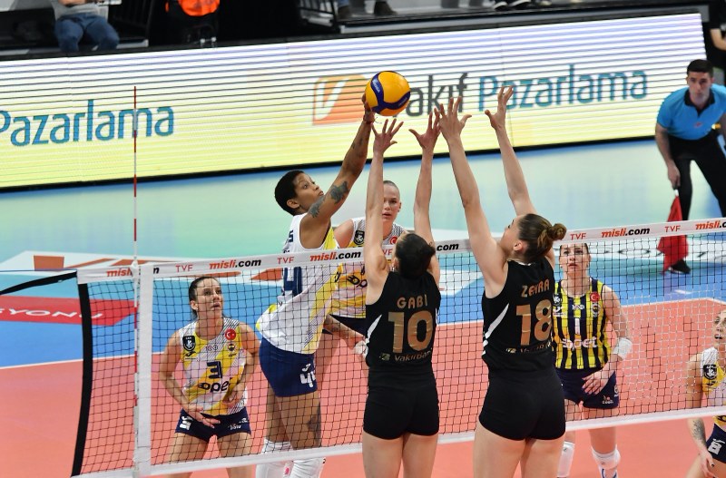 Link xem trực tiếp bóng chuyền nữ Vakifbank vs Fenerbahce, 23h00 ngày 11/10 - Ảnh 1