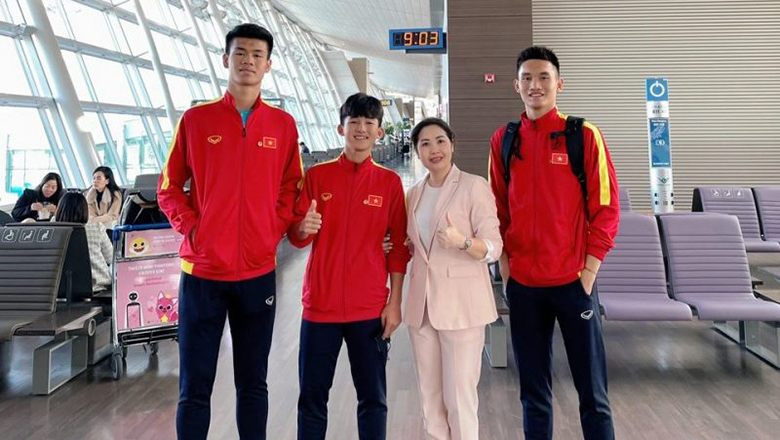 HLV Hoàng Anh Tuấn đặc biệt khen một cầu thủ U18 Việt Nam sau trận giao hữu ở Hàn Quốc - Ảnh 3