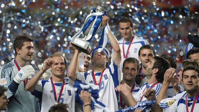 ‘Chuyện thần thoại’ mang tên Hy Lạp ở EURO 2004: Hành trình vô địch của những kẻ lót đường - Ảnh 1