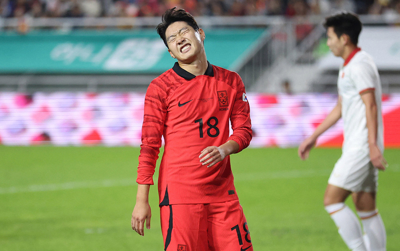 Ngôi sao tuyển Hàn Quốc vượt mặt Mbappe, trở thành vua bán áo của PSG - Ảnh 1