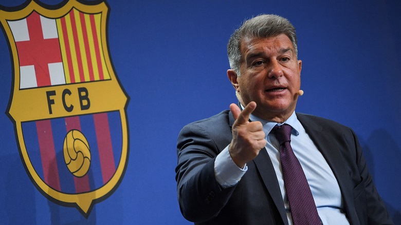 Chủ tịch Laporta tố Real Madrid dùng ảnh hưởng 'làm vấy bẩn' Barcelona - Ảnh 1