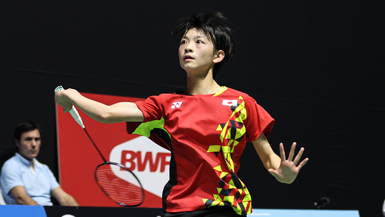 Thần đồng cầu lông Nhật Bản vô địch giải Super 100 ở tuổi 17 - Ảnh 1