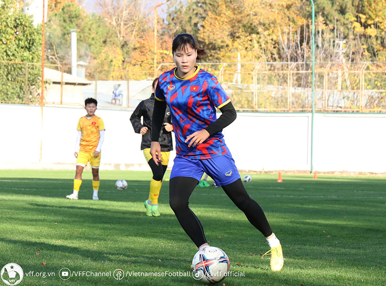 HLV Mai Đức Chung thay thủ môn bắt chính trong trận cuối cùng dẫn tuyển nữ Việt Nam - Ảnh 2