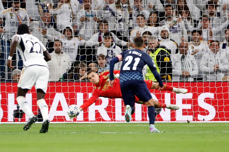 Kết quả bóng đá Real Madrid vs Braga: 'Kép phụ' lấy vé sớm cho Los Blancos - Ảnh 2