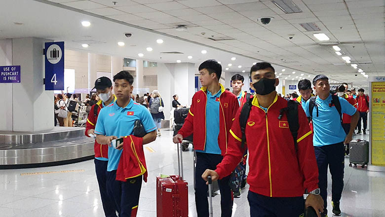 ĐT Việt Nam nhận sự đón tiếp ấm cũng khi đặt chân tới Philippines, chuẩn bị cho vòng loại World Cup 2026 - Ảnh 2