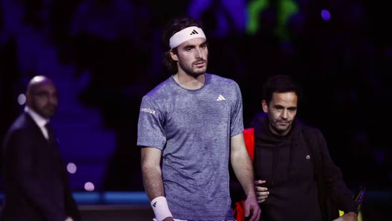 Tsitsipas bỏ cuộc sau 17 phút vì chấn thương, chia tay ATP Finals 2023 - Ảnh 1
