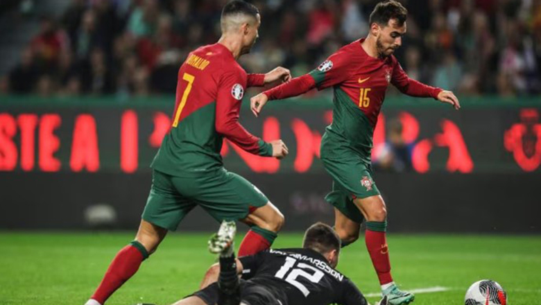 Kết quả bóng đá Bồ Đào Nha vs Iceland: Chiến thắng nhẹ nhàng, thiết lập thành tích cực khủng - Ảnh 2