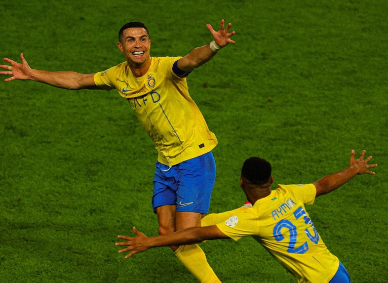 Ronaldo vượt qua huyền thoại CH Czech, lập kỷ lục ghi bàn mới ở giải vô địch quốc gia - Ảnh 1