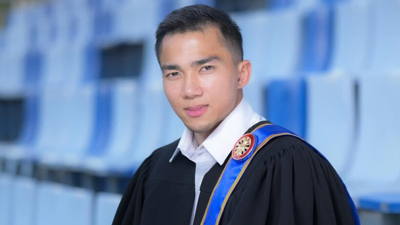 'Messi Thái' tốt nghiệp đại học, chuẩn bị cho ngày giải nghệ - Ảnh 1