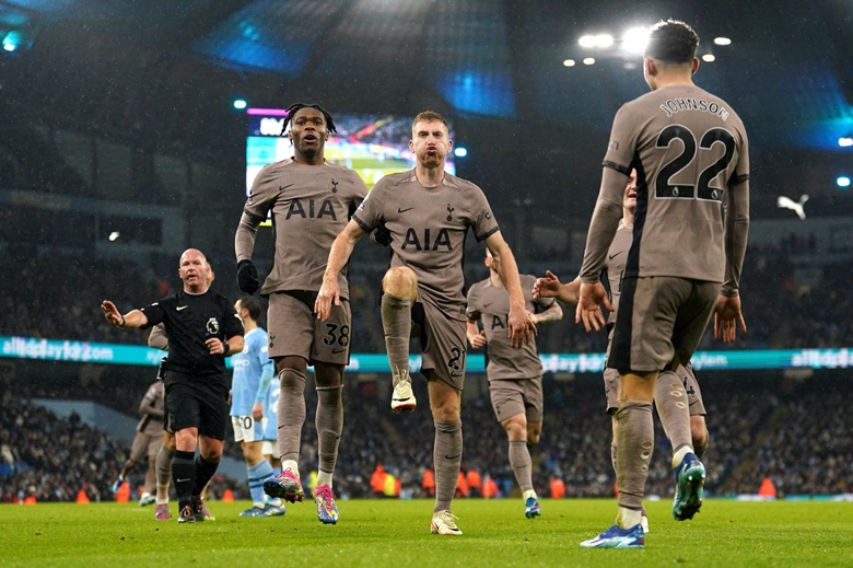 Kết quả bóng đá Man City vs Tottenham: Mãn nhãn 6 bàn, kiên cường ‘Gà trống’ - Ảnh 1