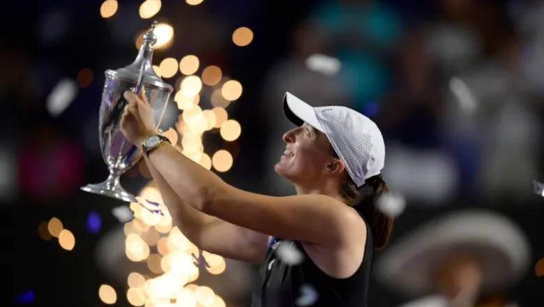 Swiatek lần thứ hai liên tiếp giành giải Tay vợt nữ xuất sắc nhất năm - Ảnh 2