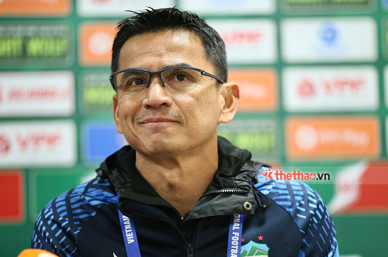 HLV Kiatisuk: Chỉ thua 3 bàn trước Nam Định là còn may cho HAGL - Ảnh 2