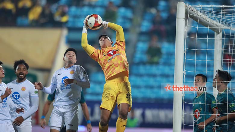Kết quả bóng đá Nam Định vs HAGL: Áp đảo không chiến, bám đuổi ngôi đầu - Ảnh 1