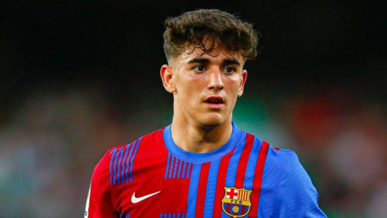 Top 10 nam thần gen Z khiến chị em ‘rụng trứng’: Mason Mount - Gavi, ai điển trai hơn? - Ảnh 2