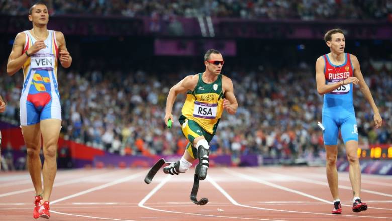 Vụ án ‘người không chân’ Pistorius giết bạn gái: 4 phát súng ngày Valentine, từ đường đua Olympic đến nhà tù - Ảnh 2