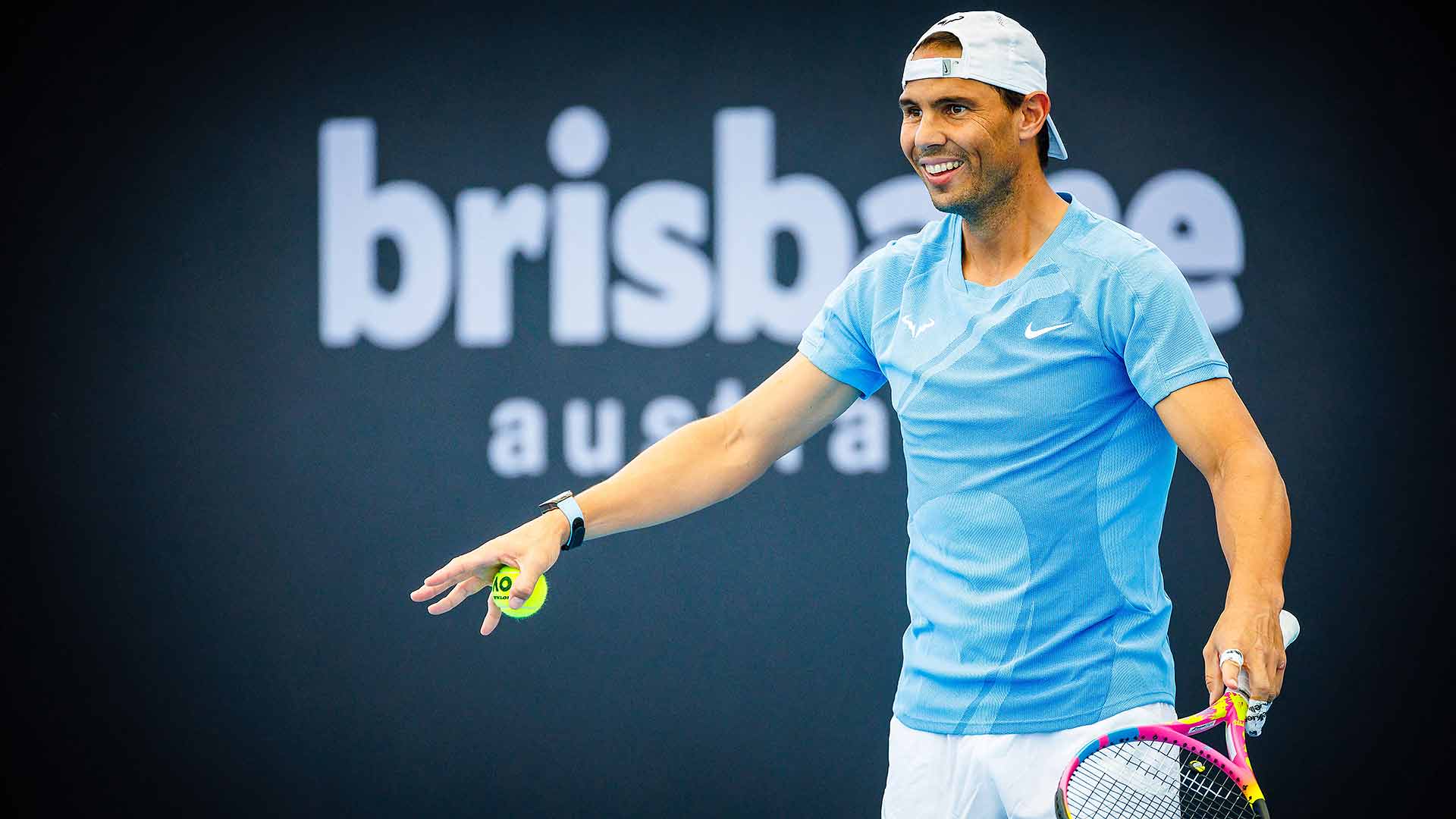 Nadal đã có mặt ở Australia, chuẩn bị tái xuất tại Brisbane International 2024 - Ảnh 2