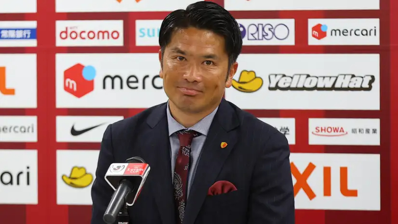 Tân HLV trưởng Hà Nội FC là cựu tuyển thủ Nhật Bản, từng vô địch Asian Cup - Ảnh 1