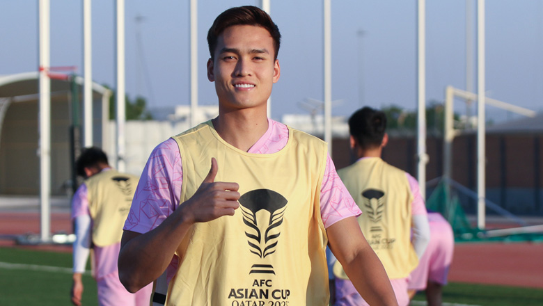 Bùi Hoàng Việt Anh: 'ĐT Việt Nam không đến Asian Cup 2023 để dạo chơi' - Ảnh 1