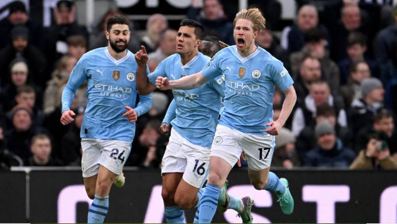 Kết quả bóng đá Newcastle vs Man City: De Bruyne ‘làm tất’, chiến thắng nhọc nhằn - Ảnh 1