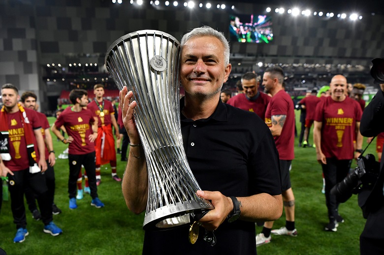 CHÍNH THỨC: HLV Jose Mourinho chia tay AS Roma - Ảnh 1