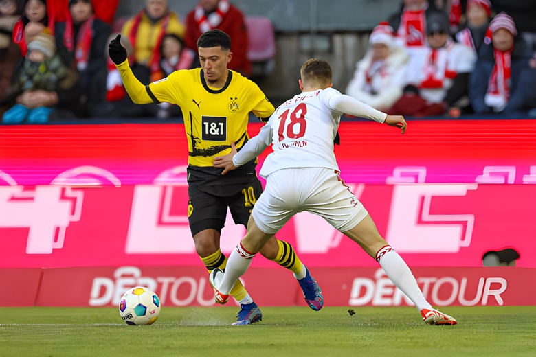 Sancho tỏa sáng trong lần đầu đá chính sau khi trở lại Dortmund - Ảnh 1
