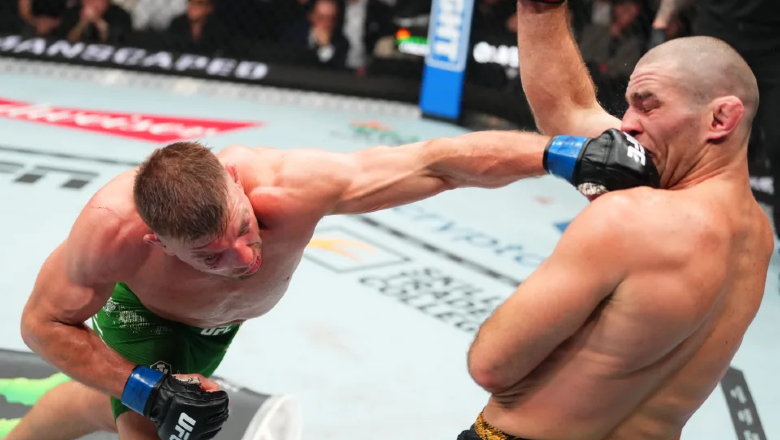 UFC 297: Sean Strickland thua điểm sát nút Du Plessis, mất đai vô địch hạng Middleweight - Ảnh 1