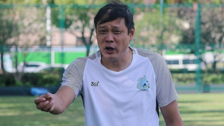 Cựu cầu thủ từng ‘tiên tri’ ĐT Trung Quốc sẽ thua Việt Nam bất ngờ muốn làm HLV ĐTQG - Ảnh 1