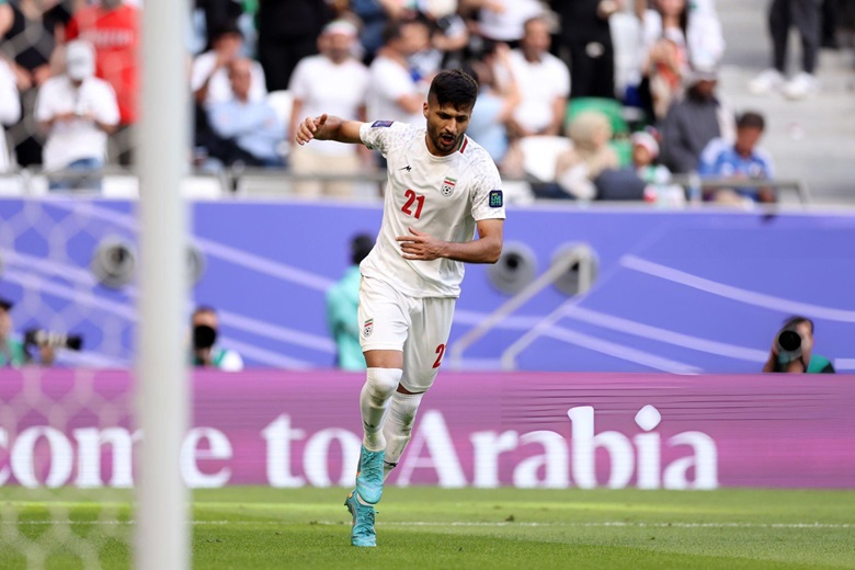 Kết quả bóng đá Iran vs Nhật Bản: Tự bắn vào chân, cái kết nghiệt ngã - Ảnh 2