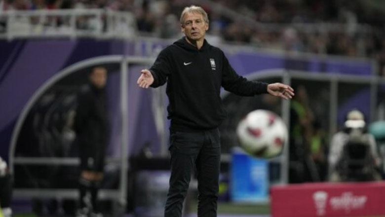 CĐV Hàn Quốc kiến nghị lên chính phủ đòi đuổi việc HLV Klinsmann: ‘ĐTQG đang trình diễn thứ bóng đá giả dối’ - Ảnh 1