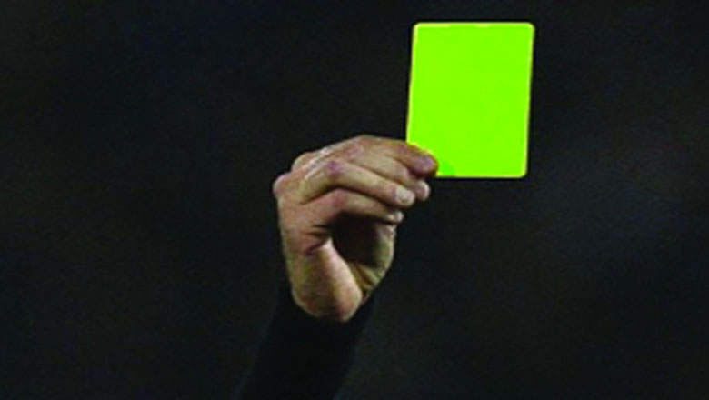 Thẻ xanh được áp dụng thử nghiệm tại Anh, cầu thủ và HLV đồng loạt phản đối - Ảnh 3