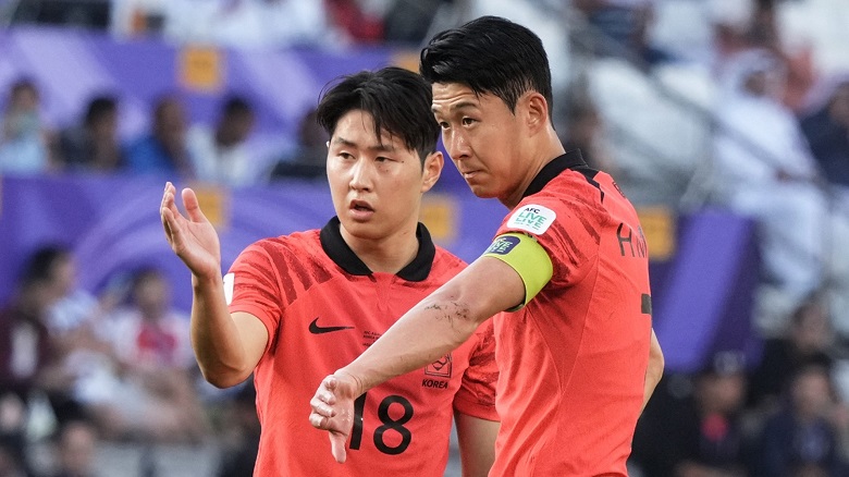 Son Heung Min bị phanh phui tẩn đồng đội trẻ trước trận bán kết Asian Cup 2023 - Ảnh 1
