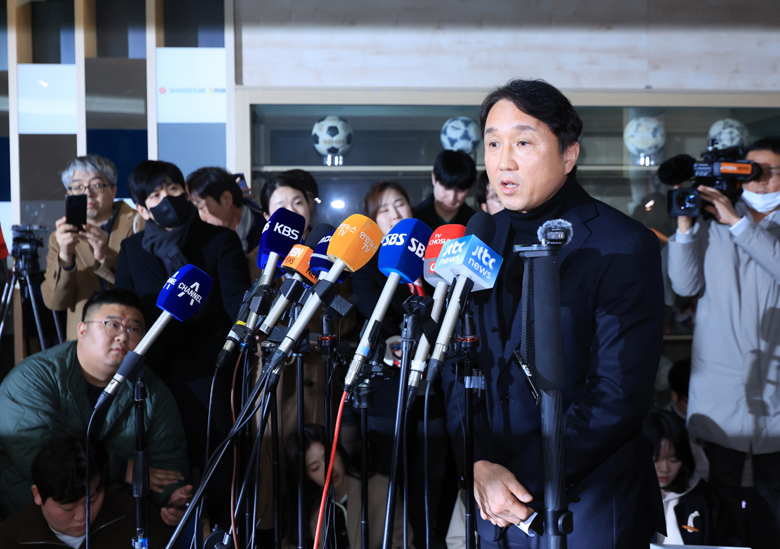 Ủy ban kỹ thuật LĐBĐ Hàn Quốc chốt phương án sa thải Klinsmann - Ảnh 2