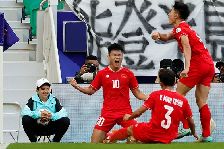 Vì sao Tuấn Hải tỏa sáng ở Asian Cup 2023 vẫn thua Hoàng Đức trong cuộc đua QBV? - Ảnh 2