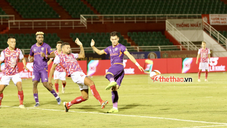 CAHN, Bình Dương rủ nhau sảy chân trong cuộc đua vô địch V.League với Nam Định - Ảnh 2