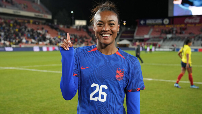 Ngôi sao nữ gốc Việt giúp Mỹ vô địch, giành giải Cầu thủ xuất sắc nhất Cúp Bắc Trung Mỹ 2024 - Ảnh 2
