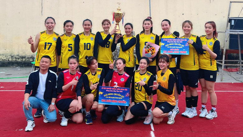 Danh sách bóng chuyền nữ Hà Nội tham dự giải bóng chuyền Vô địch quốc gia 2024: Xuất hiện VĐV trẻ nhất giải - Ảnh 1