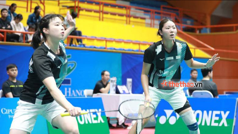 Phạm Khánh - Diệu Ly thua chóng vánh trước cựu số 2 thế giới ở giải cầu lông Hà Nội Ciputra 2024 - Ảnh 1