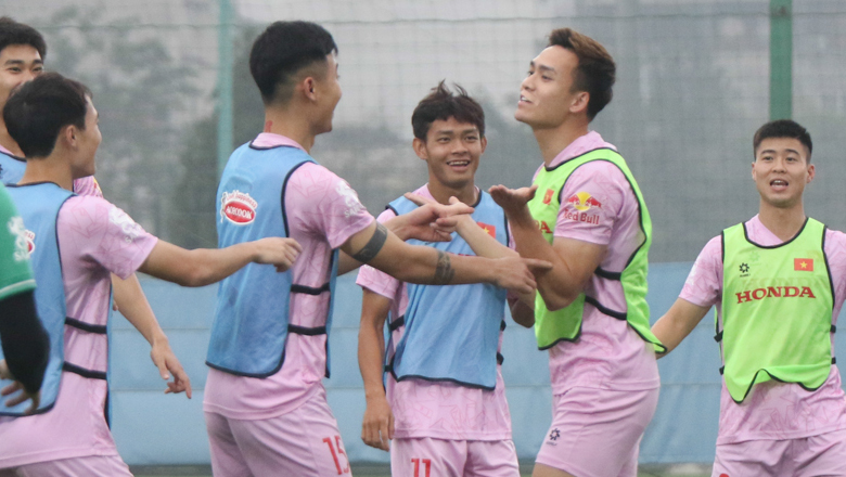 Việt Anh: “Cầu thủ Indonesia ít thi đấu với nhau, còn tuyển Việt Nam có sức mạnh tập thể” - Ảnh 1
