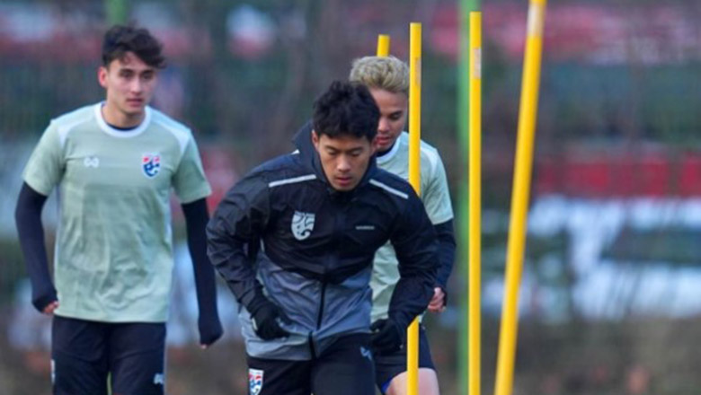 ĐT Thái Lan phải tập luyện trong cái lạnh 7 độ để chuẩn bị cho trận gặp Hàn Quốc - Ảnh 2