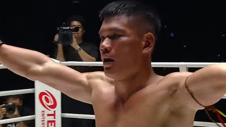 Trần Quốc Tuấn hạ knock-out võ sĩ Nhật Bản trong ngày ra mắt ONE Championship - Ảnh 1