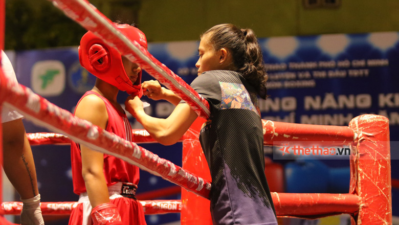 Huỳnh Hà Hữu Hiếu làm Huấn luyện viên tại giải vô địch Boxing trẻ và năng khiếu TPHCM 2024 - Ảnh 1