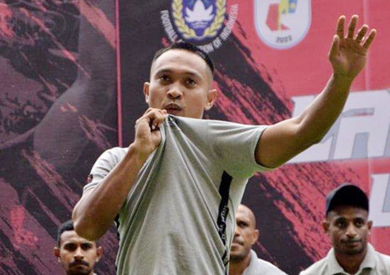 Cầu thủ Indonesia đề xuất... bỏ luôn giải VĐQG vì nhập tịch ồ ạt - Ảnh 2