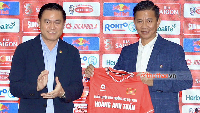 HLV Hoàng Anh Tuấn: “Ngày mai của bóng đá Việt Nam bắt đầu từ đội U23” - Ảnh 1