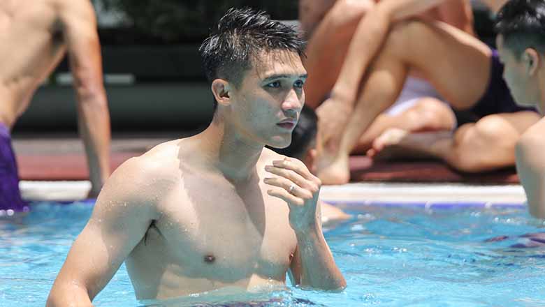 U23 Việt Nam được nghỉ trọn vẹn 1 ngày, dành thời gian thư giãn ở bể bơi  - Ảnh 2