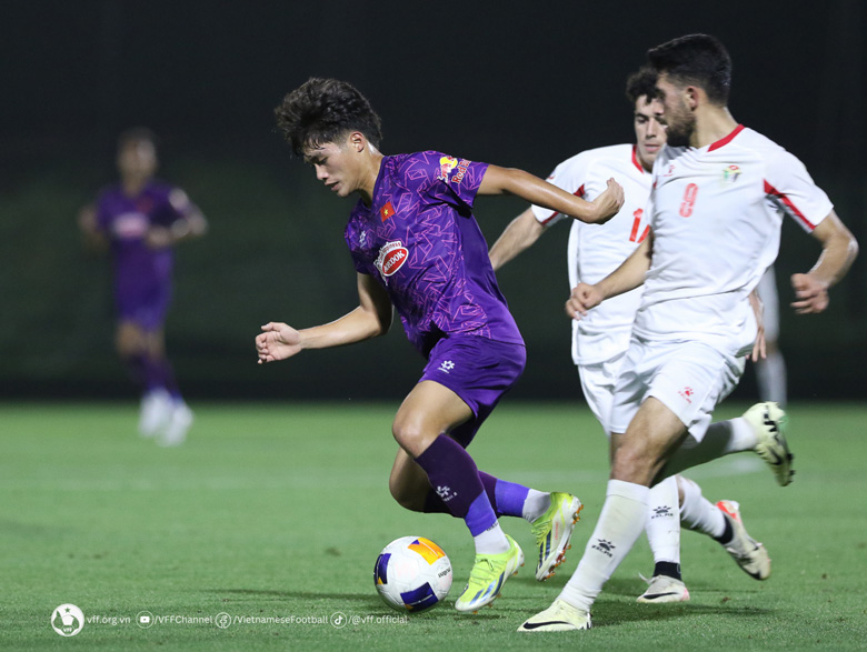 Việt Nam thua Jordan ở trận đấu tập trước thềm U23 châu Á 2024 - Ảnh 2
