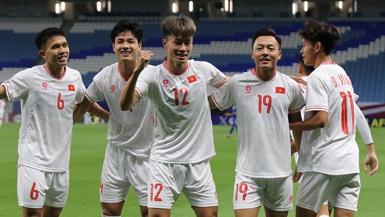 U23 Việt Nam lập 3 cột mốc chưa từng có khi đánh bại U23 Kuwait - Ảnh 1
